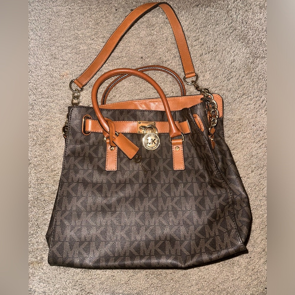 Michael kors large MK Hamilton tote with  lock and key